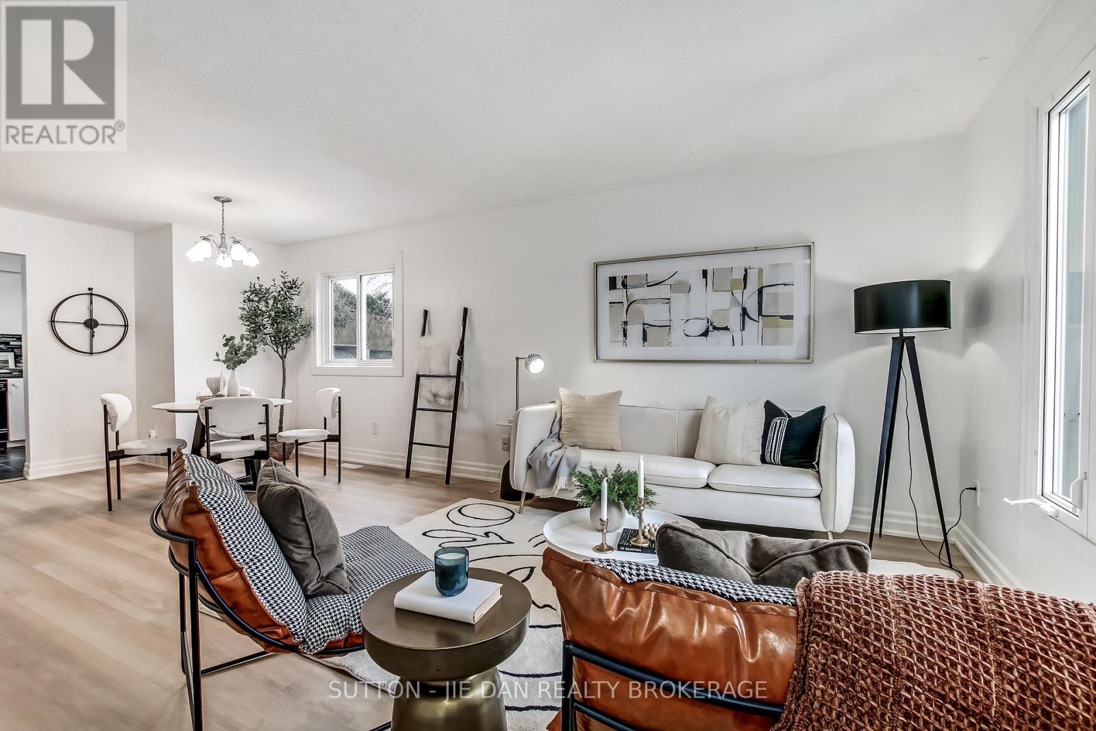 37 Inverary Road, London North, Ontario  N6G 3L5 - Photo 2 - X12853494