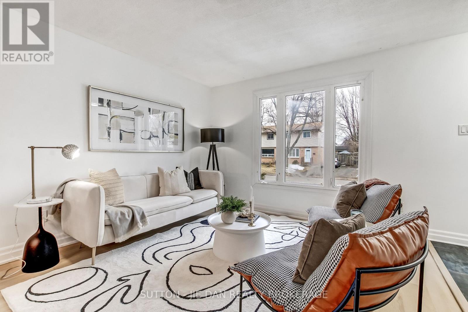 37 Inverary Road, London North, Ontario  N6G 3L5 - Photo 3 - X12853494