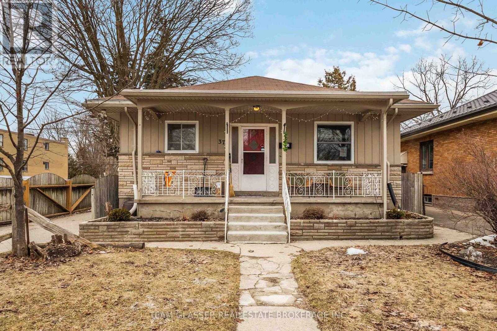 LOWER - 378 GREY STREET, London East, Ontario