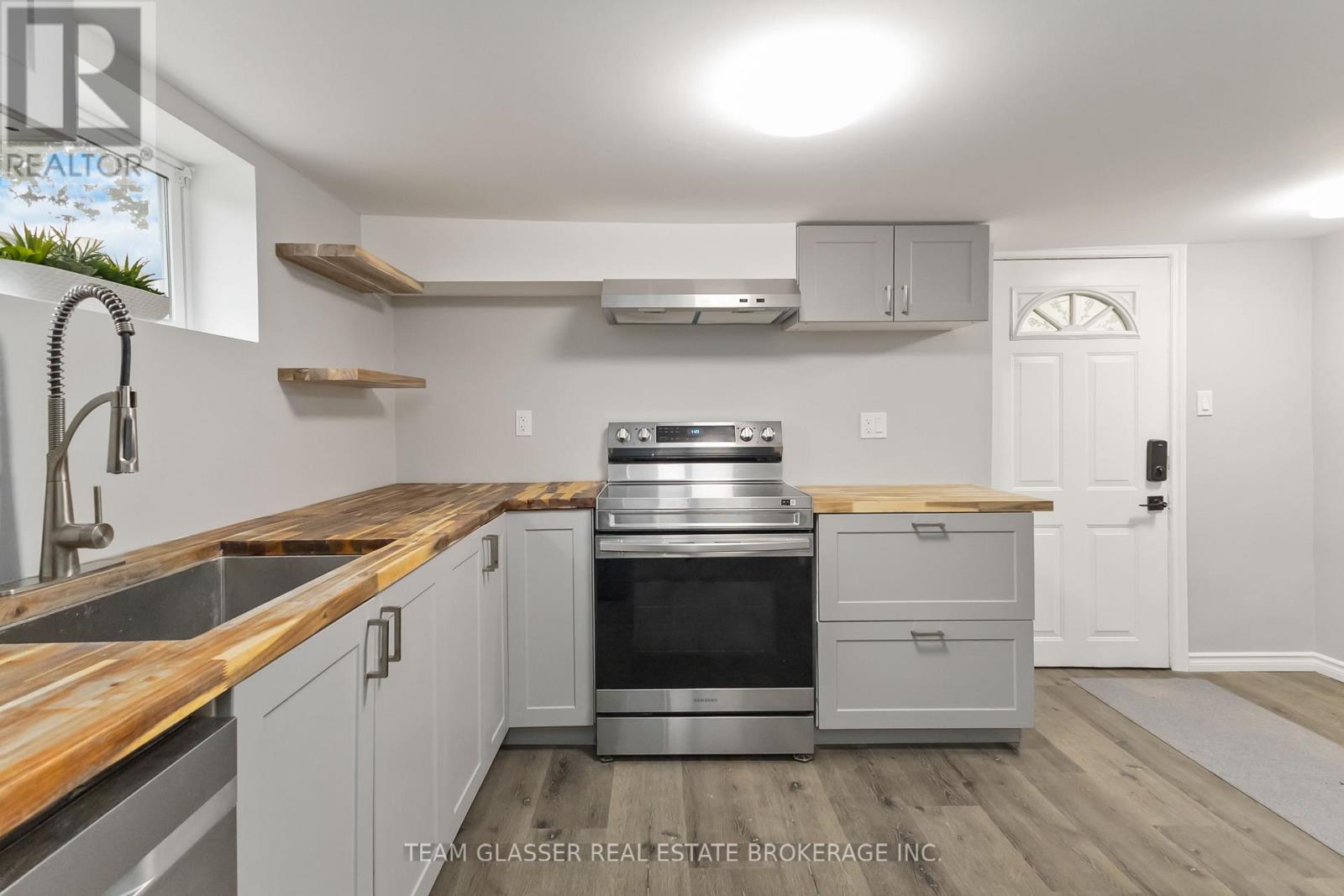 Lower - 378 Grey Street, London East, Ontario  N6B 1G9 - Photo 11 - X12853526