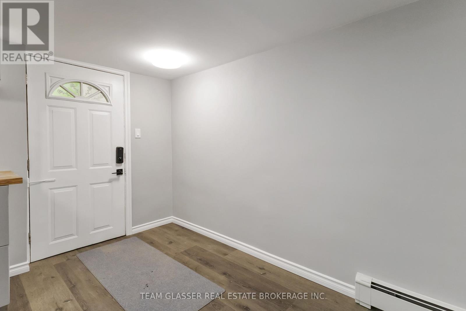 Lower - 378 Grey Street, London East, Ontario  N6B 1G9 - Photo 5 - X12853526