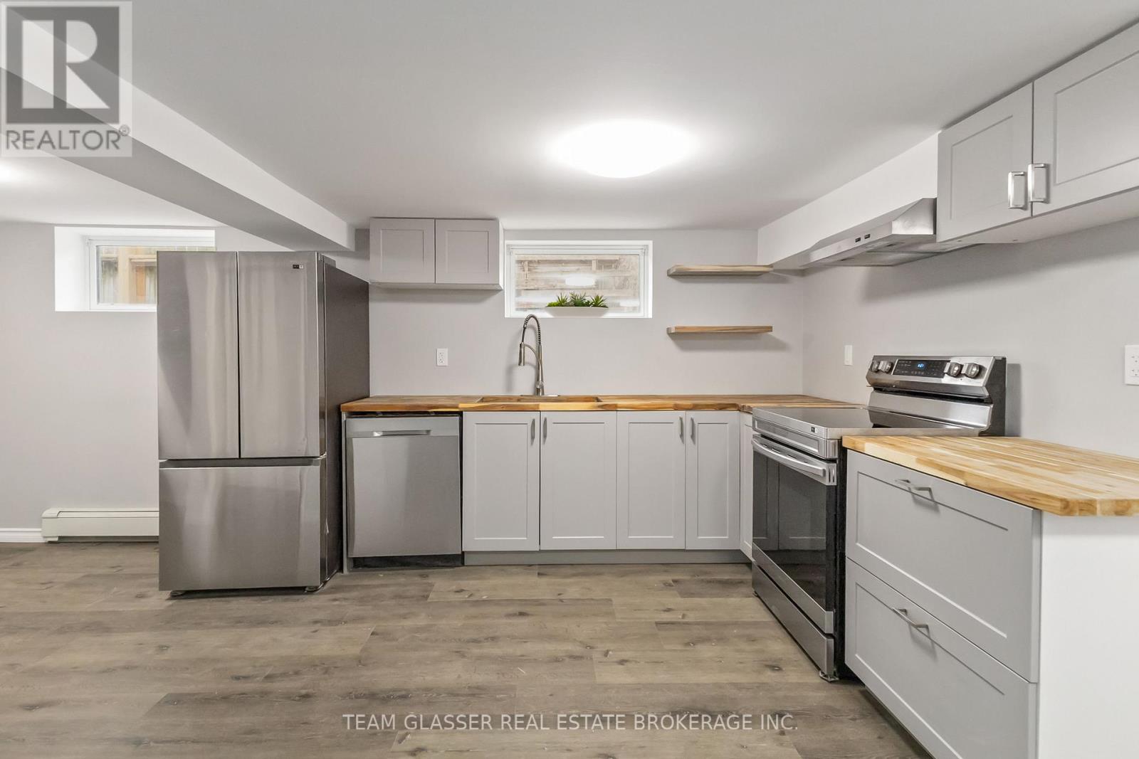 Lower - 378 Grey Street, London East, Ontario  N6B 1G9 - Photo 8 - X12853526