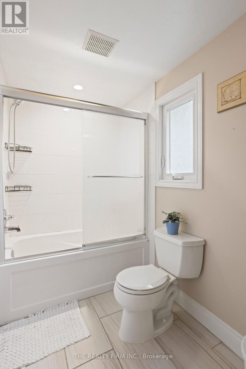 22 Milford Crescent, London North, Ontario  N5X 1A8 - Photo 30 - X12853540