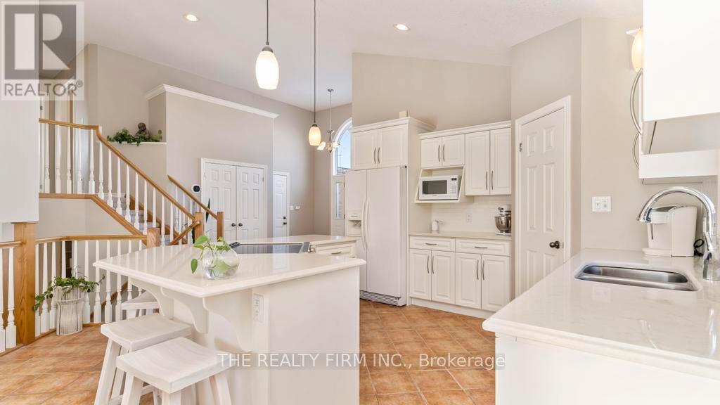 140 Landon Lane, Central Elgin (Belmont), Ontario  N0L 1B0 - Photo 10 - X12853614