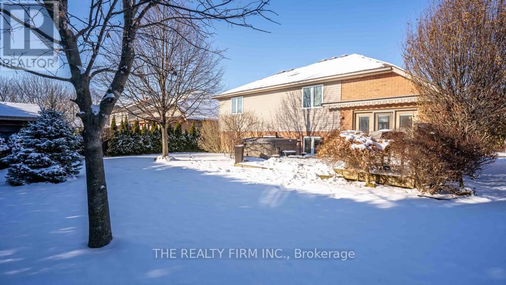 140 Landon Lane, Central Elgin (Belmont), Ontario  N0L 1B0 - Photo 36 - X12853614