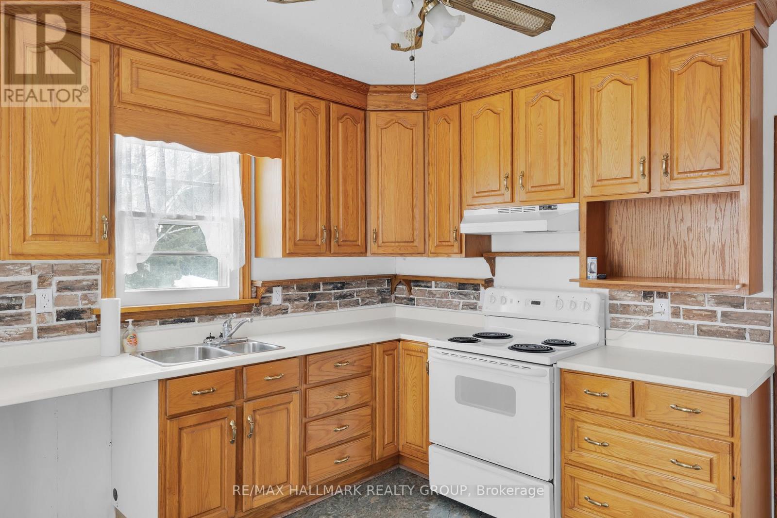 955 Stewart Boulevard, Elizabethtown-Kitley, Ontario  K6V 5T4 - Photo 16 - X12853308