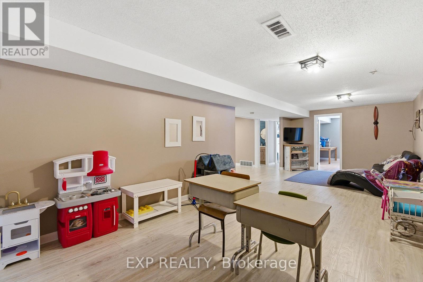 2174 Lemery Street, Clarence-Rockland, Ontario  K0A 1E0 - Photo 27 - X12853532