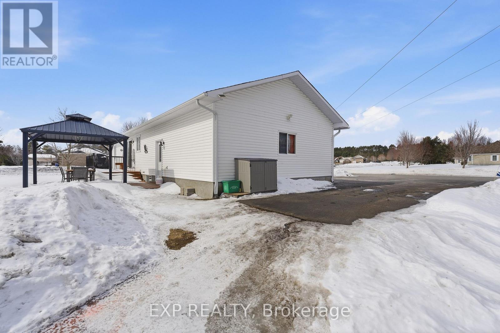 2174 Lemery Street, Clarence-Rockland, Ontario  K0A 1E0 - Photo 44 - X12853532