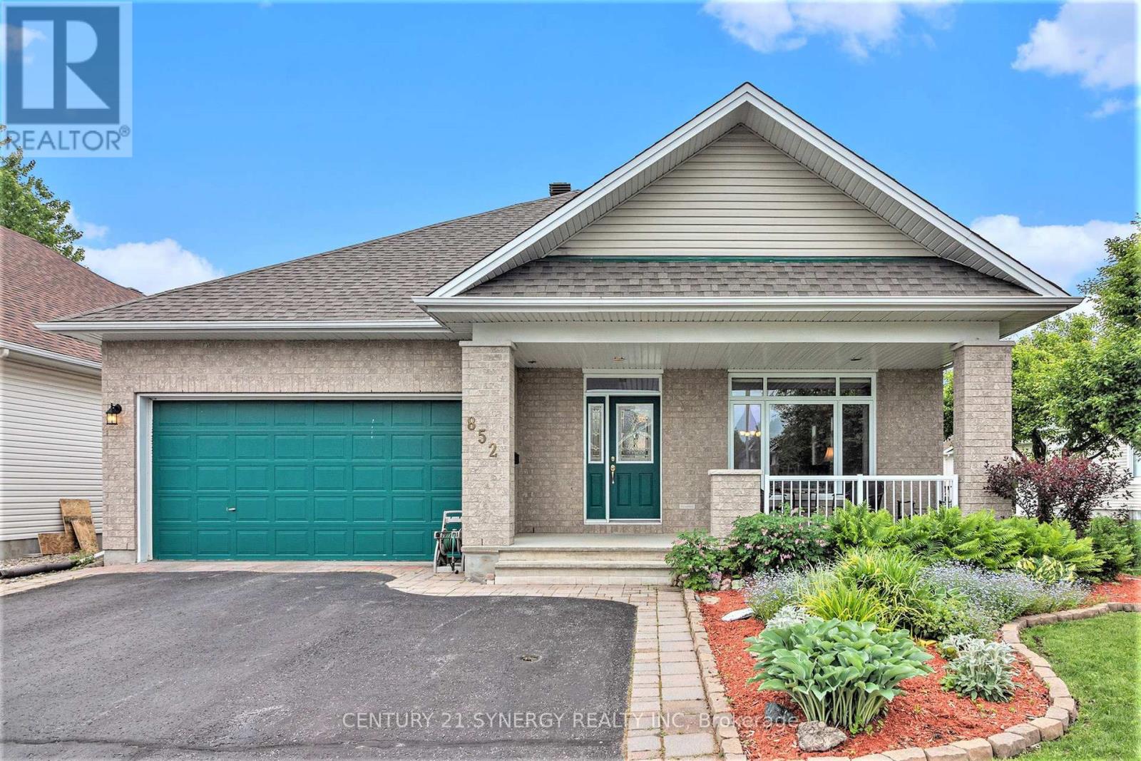 852 Swallowtail Crescent, Ottawa, Ontario  K4A 4M5 - Photo 2 - X12853538