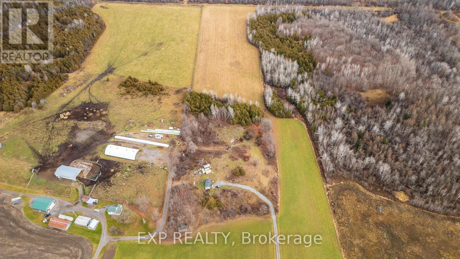 7615 Mccordick Road, Ottawa, Ontario  K0A 2T0 - Photo 4 - X12853612