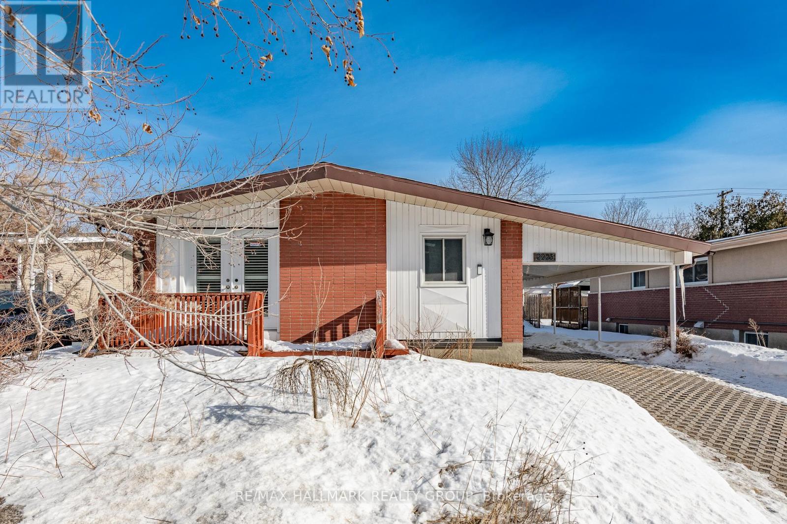 2223 HALIFAX DRIVE, ottawa, Ontario