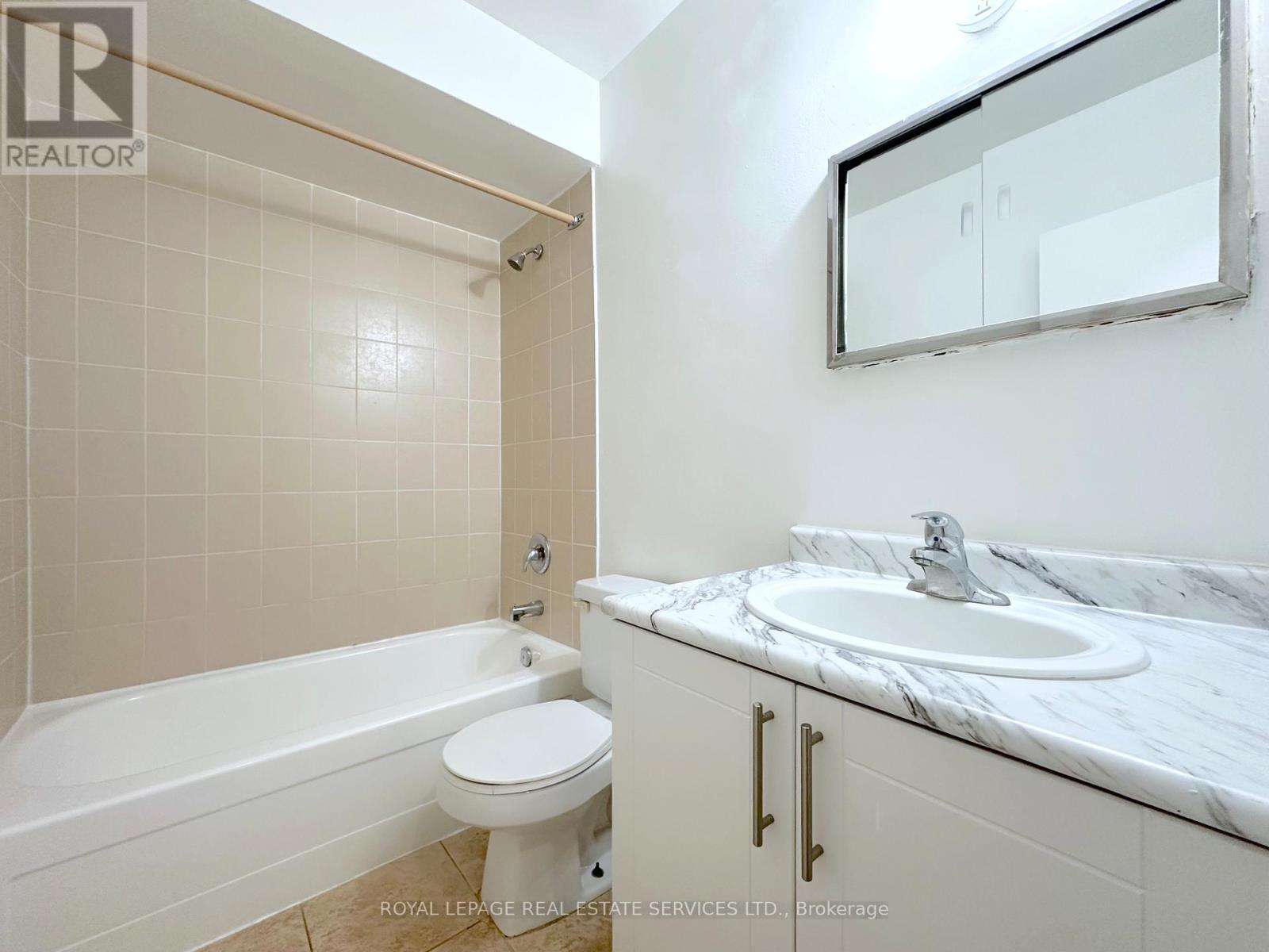 412 - 32 Carluke Crescent, Toronto, Ontario  M2L 2J3 - Photo 5 - C12853036