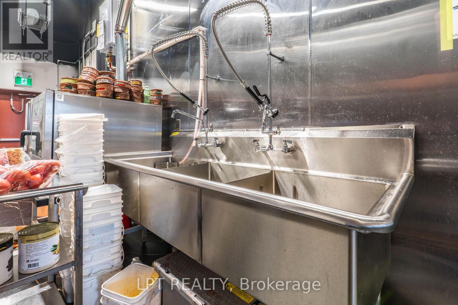 12 - 6111 Mayfield Road S, Brampton, Ontario  L6T 3Z8 - Photo 18 - W12808080