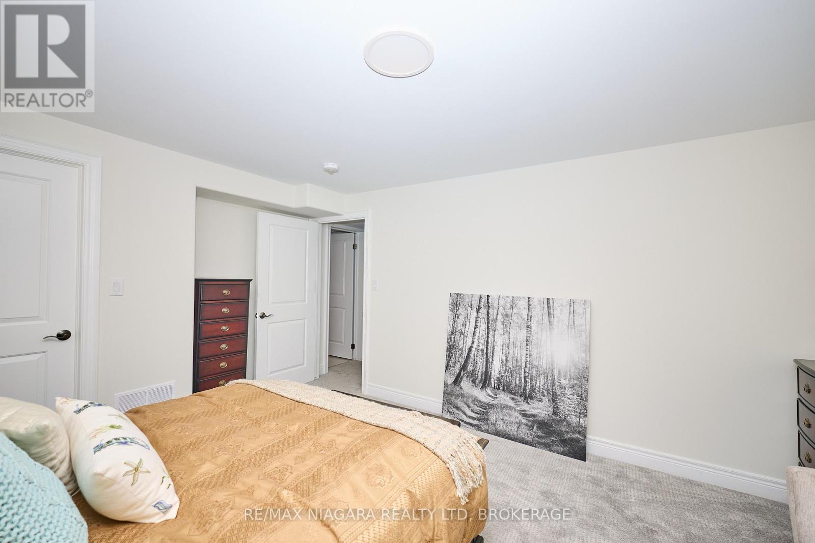 23 Sassafras Row, Fort Erie, Ontario  L0S 1N0 - Photo 28 - X12853412