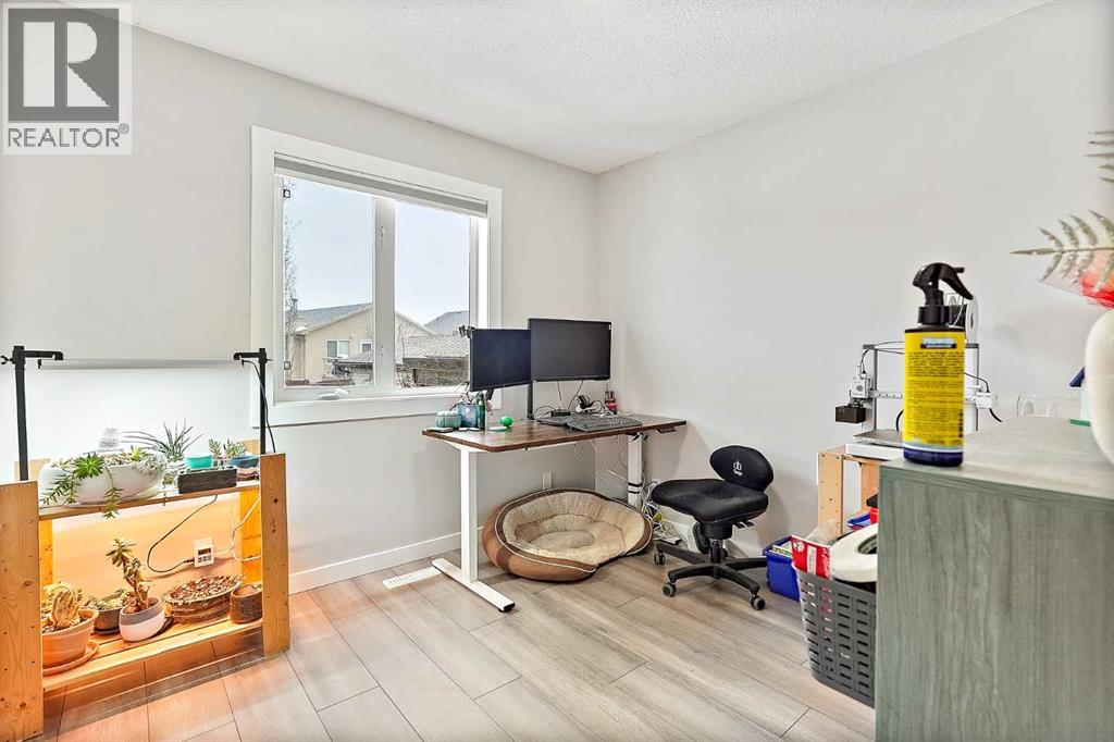 99 Kodiak Crescent N, Lethbridge, Alberta  T1H 6S4 - Photo 10 - A2287192