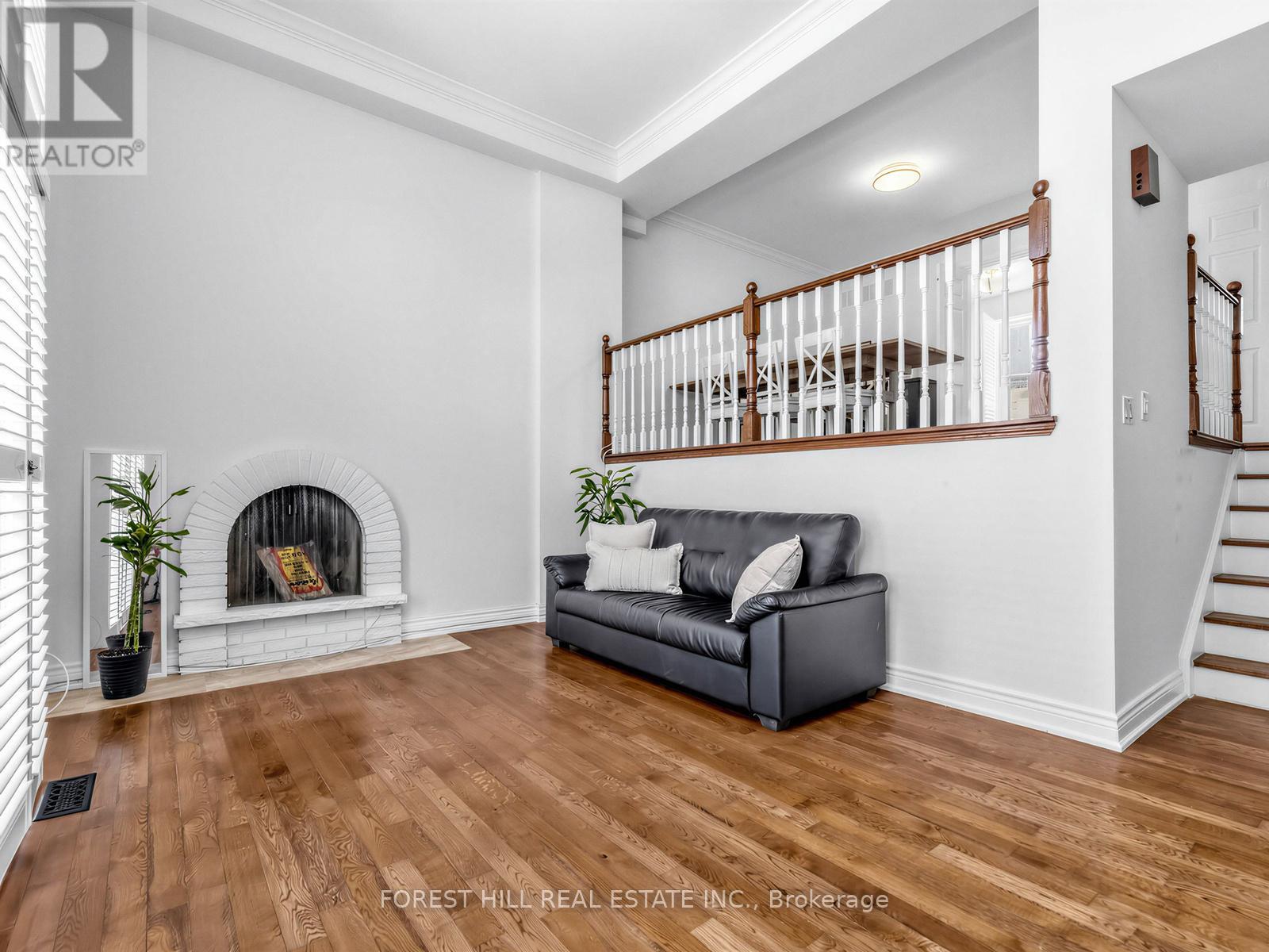 81 Scenic Mill Way, Toronto, Ontario  M2L 1S9 - Photo 5 - C12853598