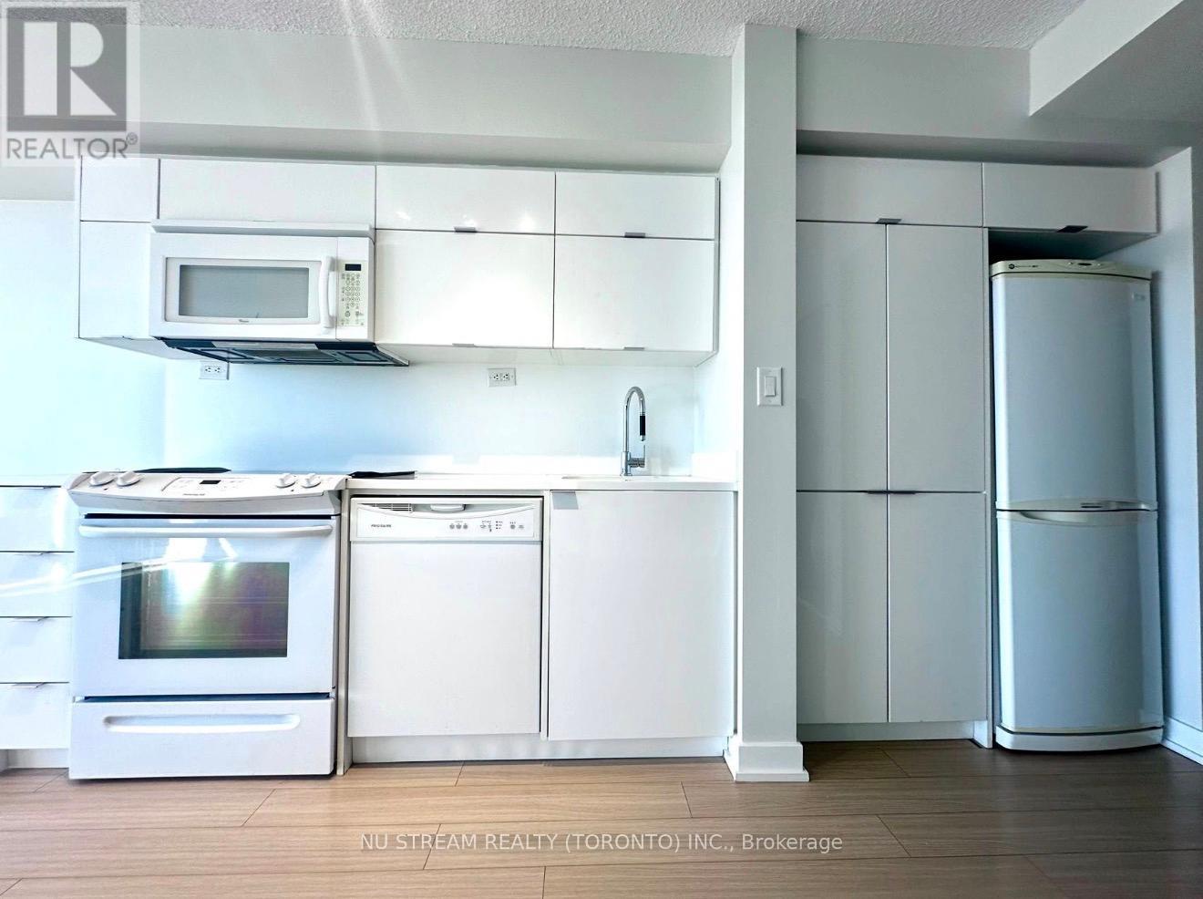 953 - 151 Dan Leckie Way, Toronto (Waterfront Communities), Ontario  M5V 4B2 - Photo 20 - C12853608