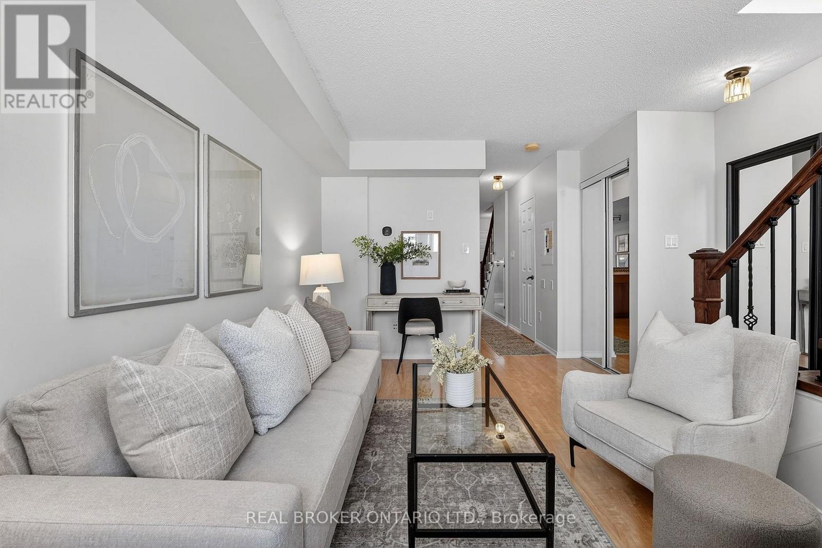 149 - 10 Merchant Lane, Toronto (Dufferin Grove), Ontario  M6P 4J6 - Photo 5 - C12853620