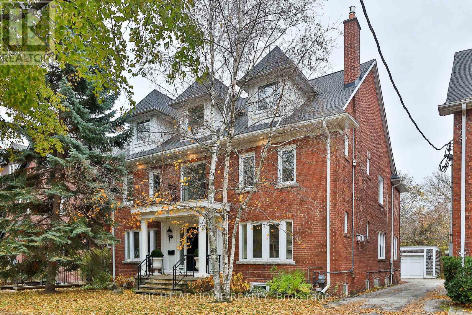 MAIN - 119 CHAPLIN CRESCENT, Toronto, Ontario