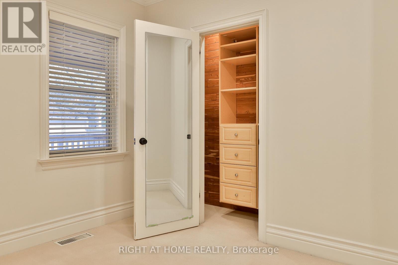 Main - 119 Chaplin Crescent, Toronto, Ontario  M5P 1A6 - Photo 15 - C12853662