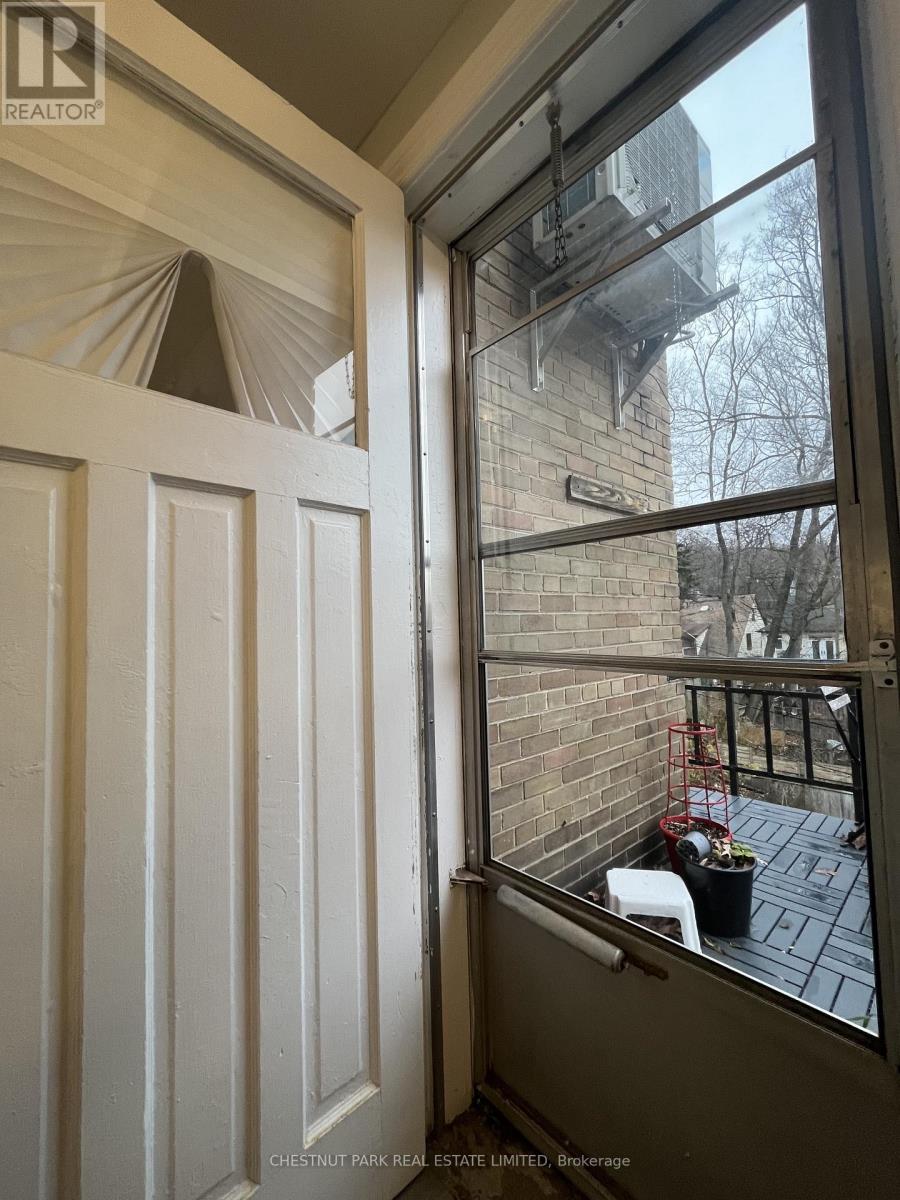 Upper - 3 Kingswood Road, Toronto, Ontario  M4E 3N4 - Photo 14 - E12853386