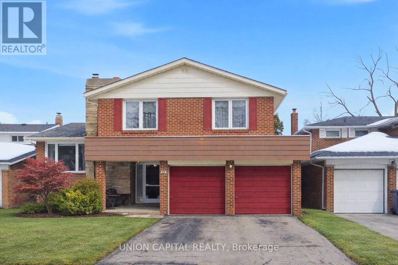 60 GROOMSPORT CRESCENT, Toronto, Ontario