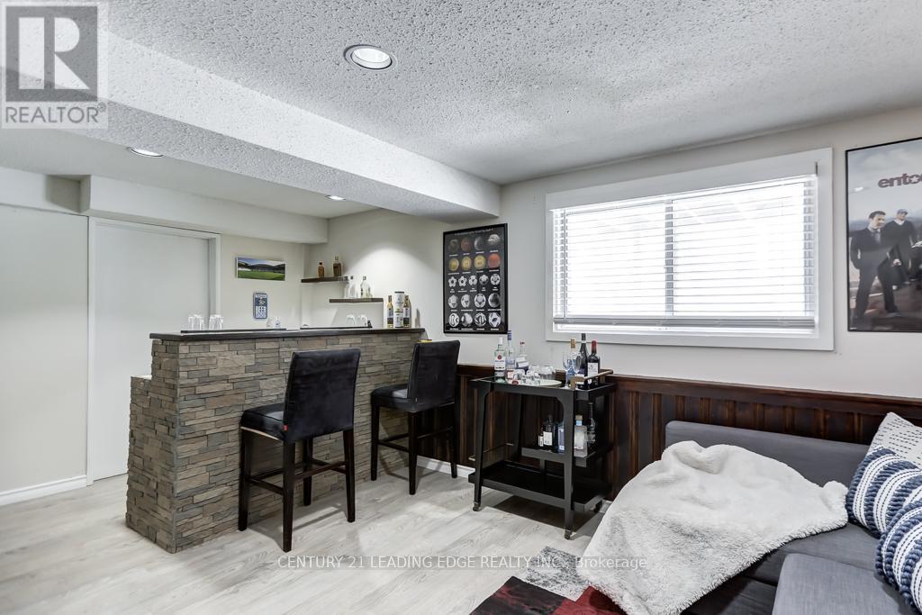10 Empson Court, Ajax (South West), Ontario  L1S 3Y3 - Photo 33 - E12853604