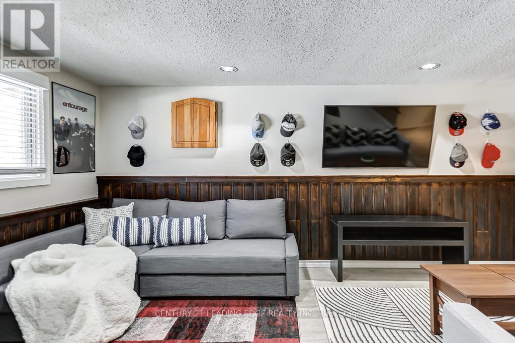 10 Empson Court, Ajax (South West), Ontario  L1S 3Y3 - Photo 34 - E12853604