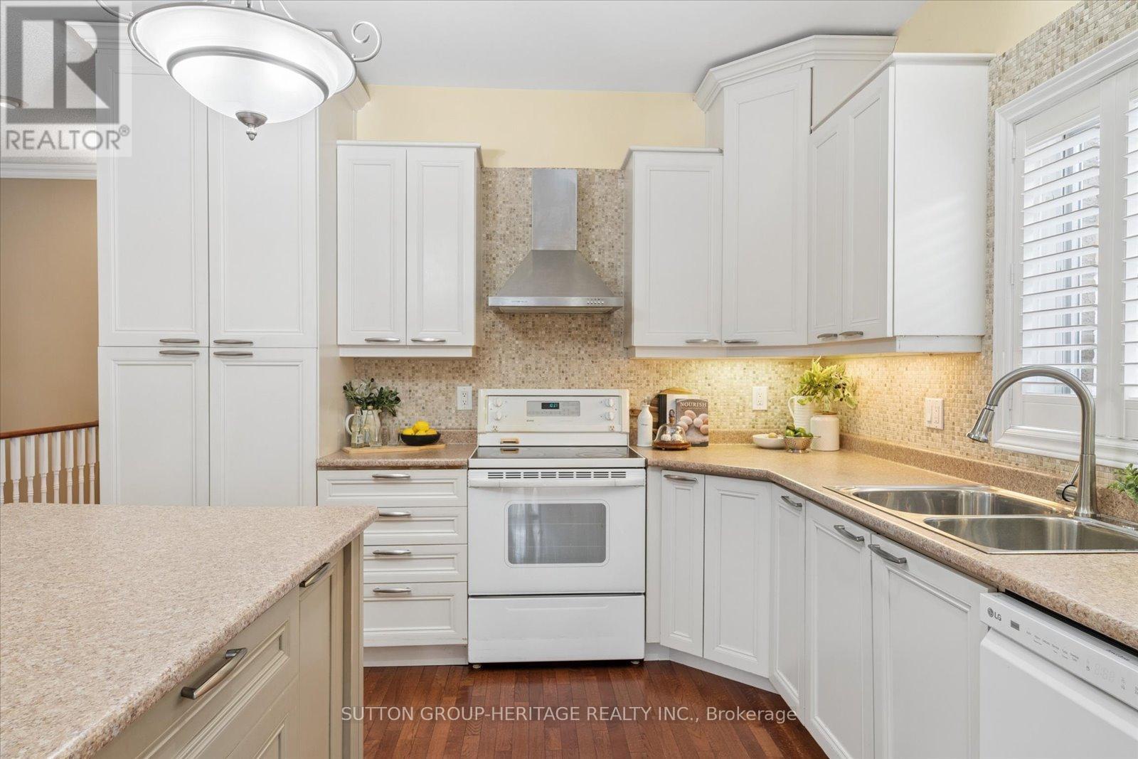 1886 Pine Grove Avenue, Pickering, Ontario  L1V 7C6 - Photo 15 - E12853702