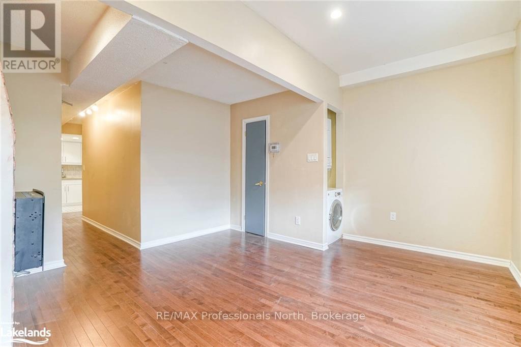 214 Gerrard Street E, Toronto, Ontario  M5A 2E6 - Photo 15 - C12853706