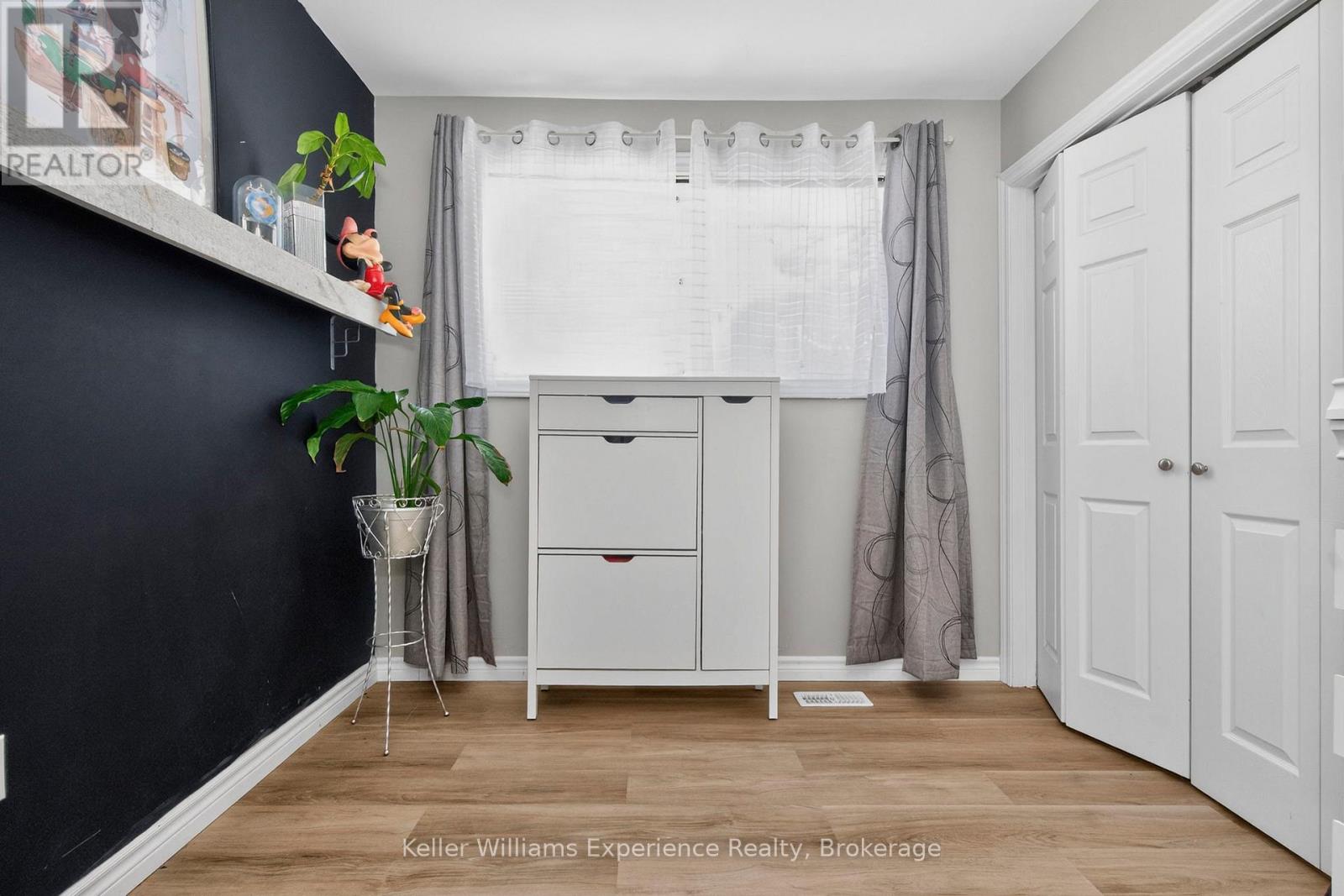 229 Mountain Avenue, Tay, Ontario  L0K 2C0 - Photo 24 - S12853654