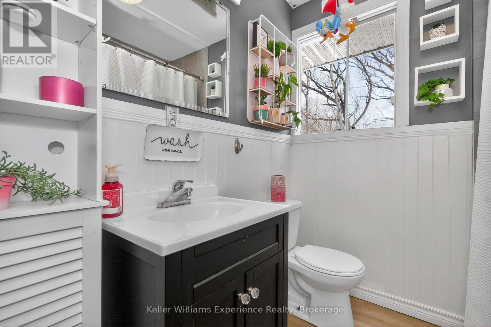 229 Mountain Avenue, Tay, Ontario  L0K 2C0 - Photo 26 - S12853654