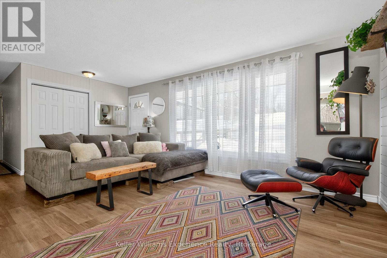 229 Mountain Avenue, Tay, Ontario  L0K 2C0 - Photo 20 - S12853654