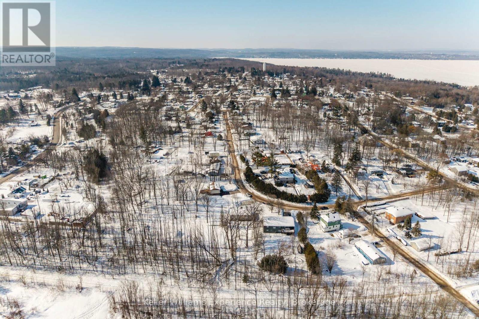 229 Mountain Avenue, Tay, Ontario  L0K 2C0 - Photo 36 - S12853654