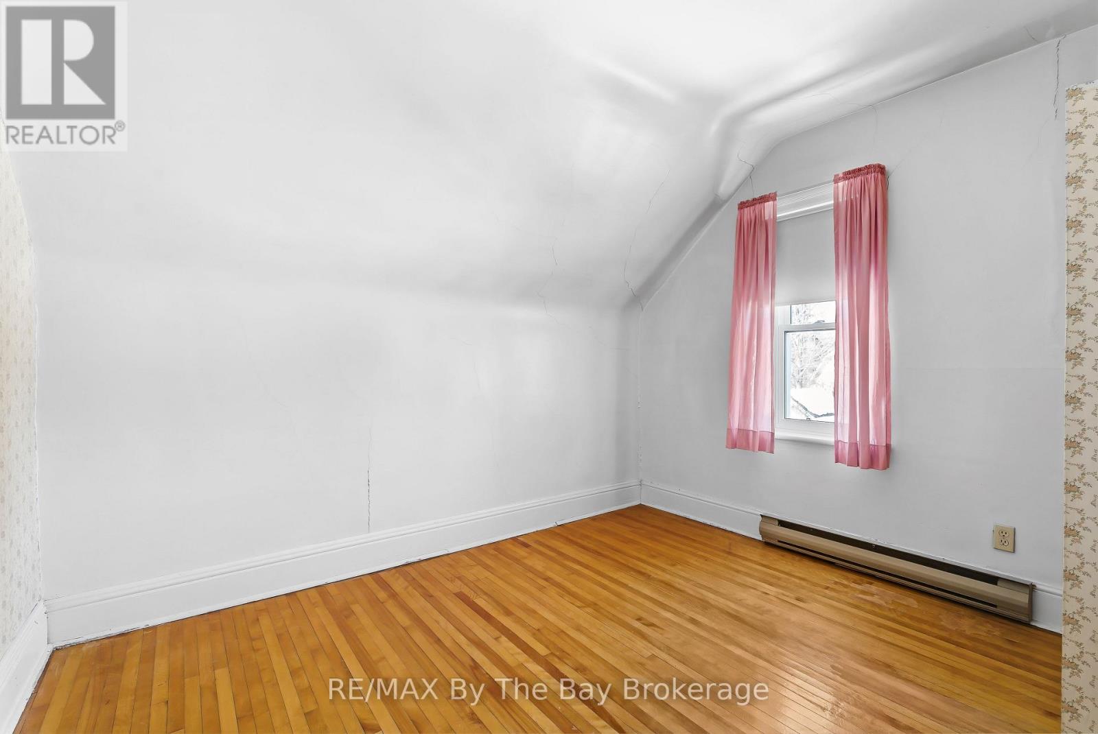 10 Wellington Street N, Clearview, Ontario  L0M 1G0 - Photo 36 - S12853678