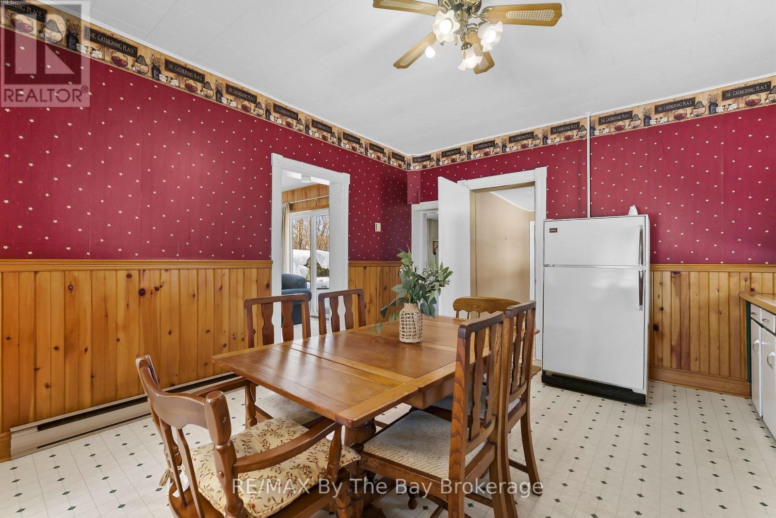 10 Wellington Street N, Clearview, Ontario  L0M 1G0 - Photo 6 - S12853678