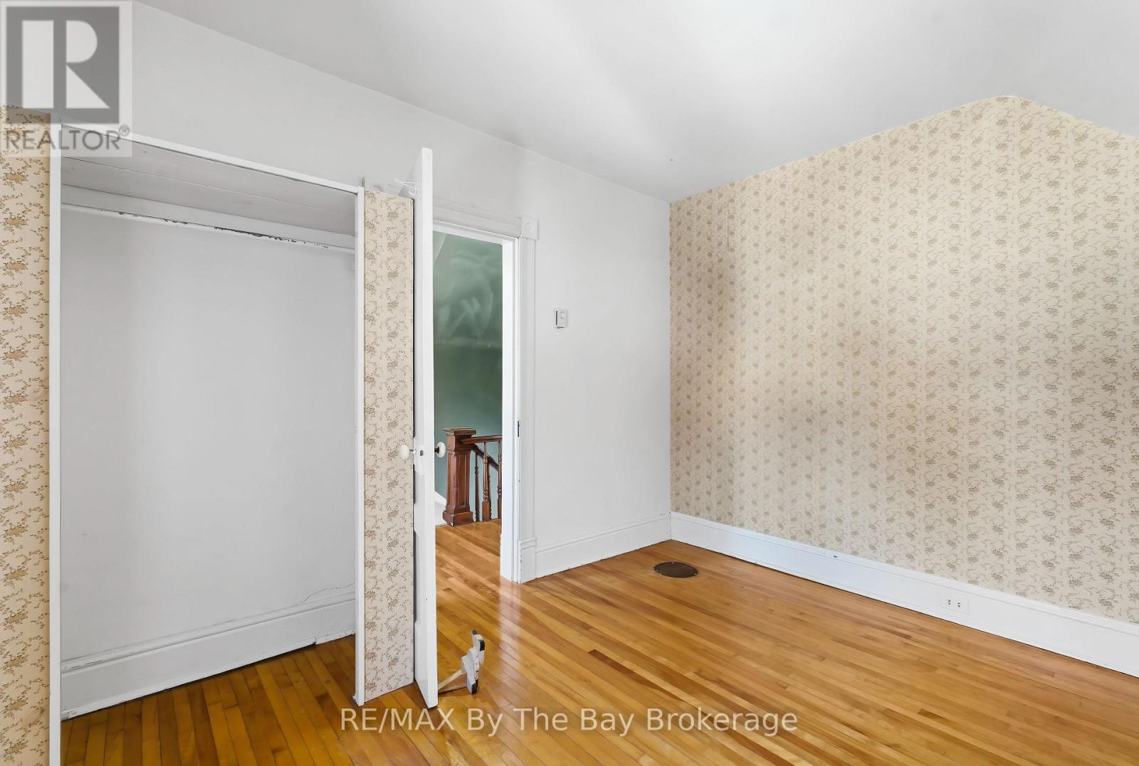 10 Wellington Street N, Clearview, Ontario  L0M 1G0 - Photo 35 - S12853678