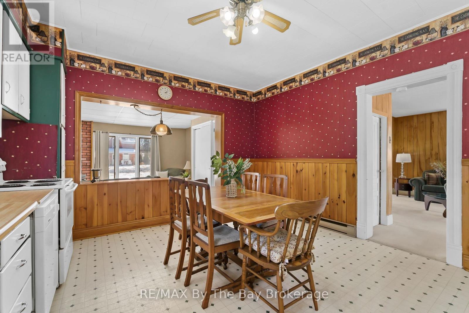 10 Wellington Street N, Clearview, Ontario  L0M 1G0 - Photo 5 - S12853678