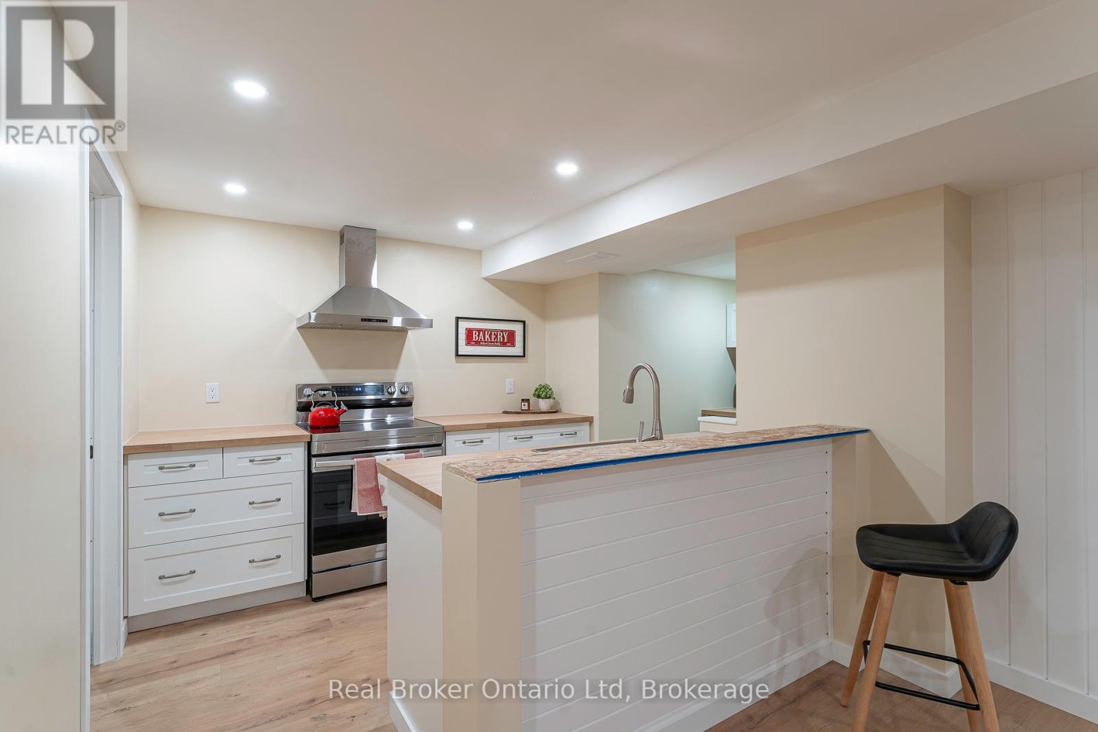 394 Queen Street N, West Grey, Ontario  N0G 1R0 - Photo 34 - X12853650