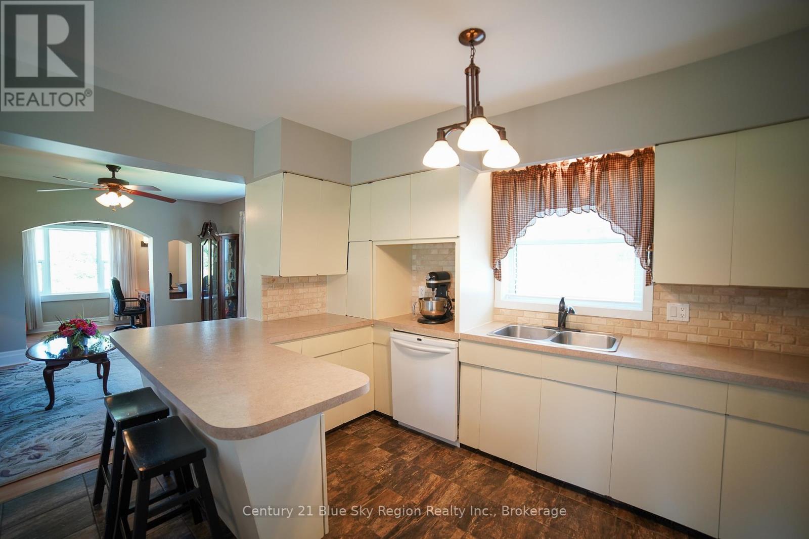 802 Piquette Road, West Nipissing, Ontario  P0H 2M0 - Photo 16 - X12853536