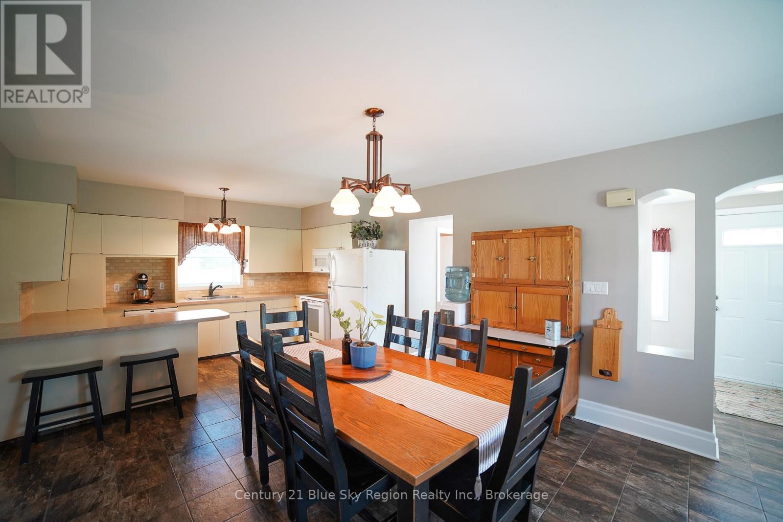 802 Piquette Road, West Nipissing, Ontario  P0H 2M0 - Photo 14 - X12853536