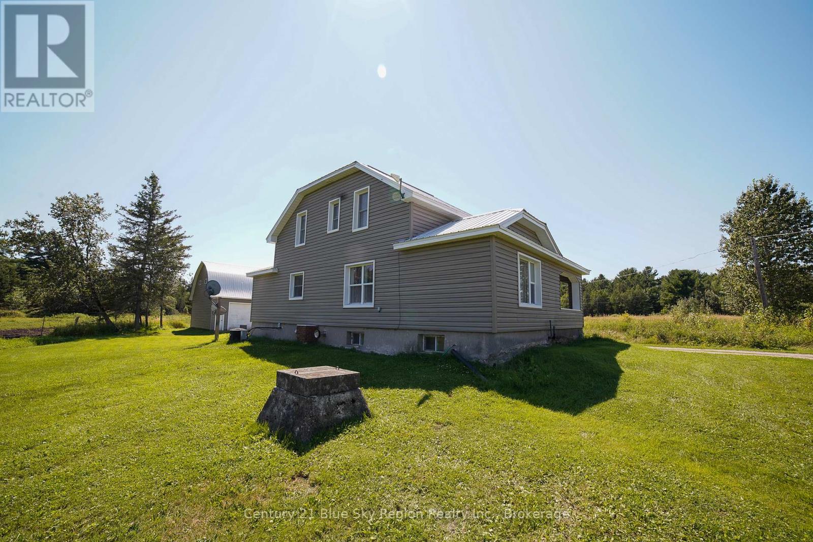 802 Piquette Road, West Nipissing, Ontario  P0H 2M0 - Photo 2 - X12853536