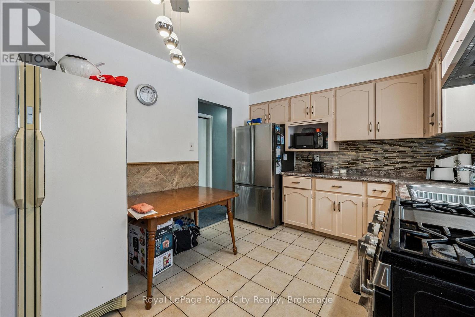 668 Edinburgh Road S, Guelph, Ontario  N1G 4H8 - Photo 10 - X12853642