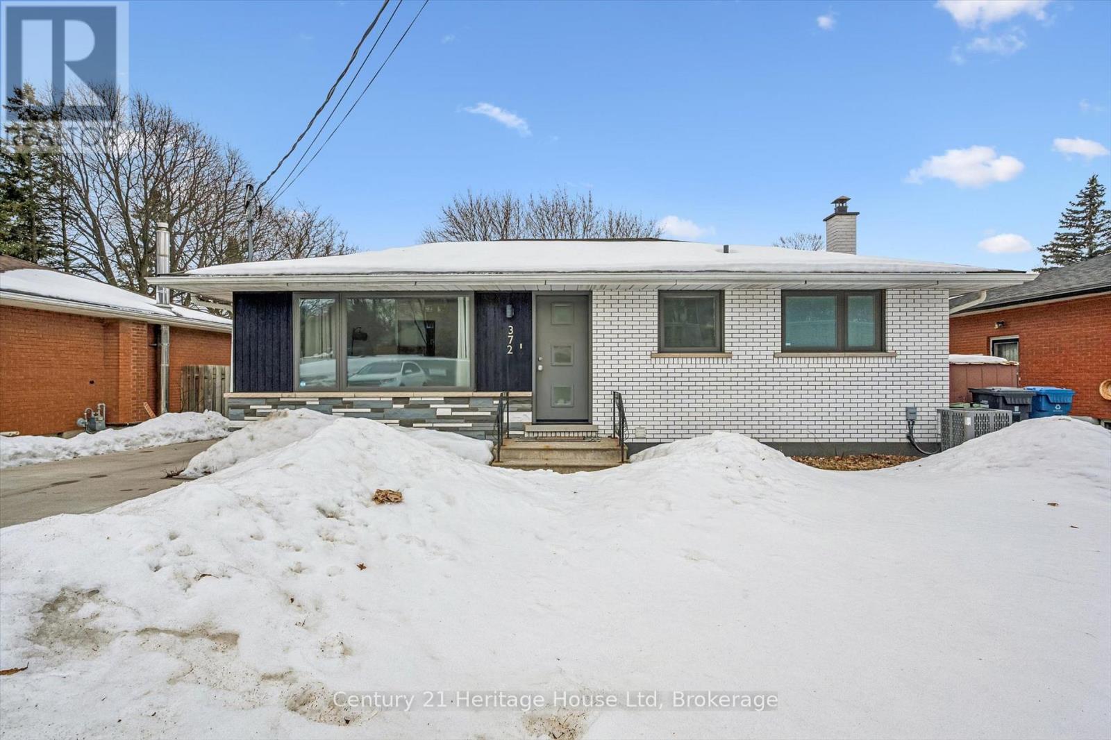 372 VICTORIA ROAD N, Guelph, Ontario