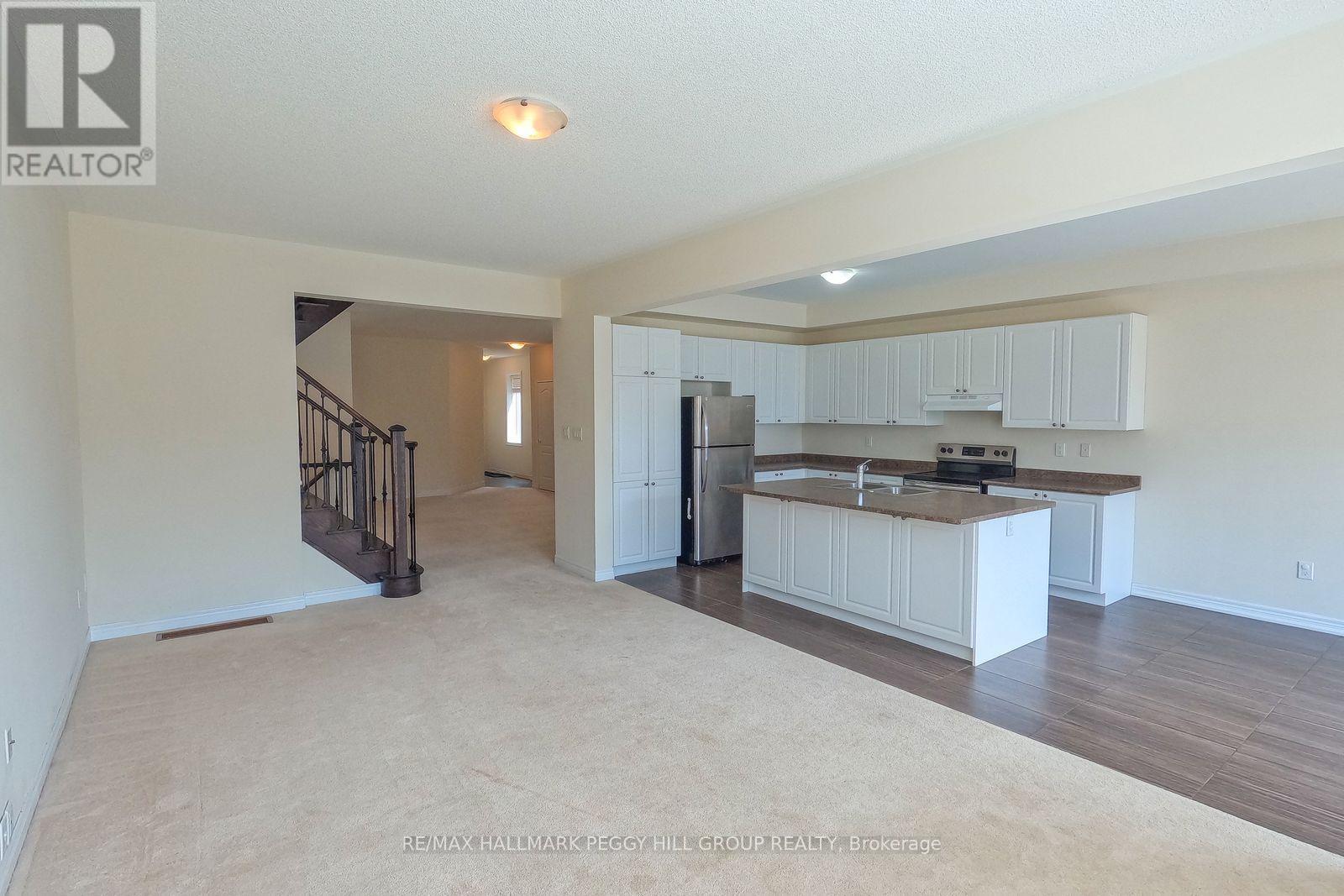 50 Sasco Way, Essa (Angus), Ontario  L0M 1B4 - Photo 4 - N12853404