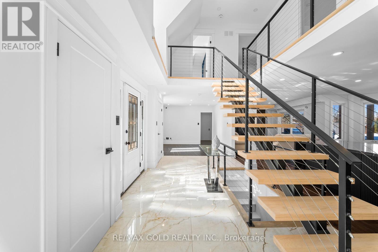 72 Goodfellow Crescent, King (Nobleton), Ontario  L0G 1N0 - Photo 8 - N12853440