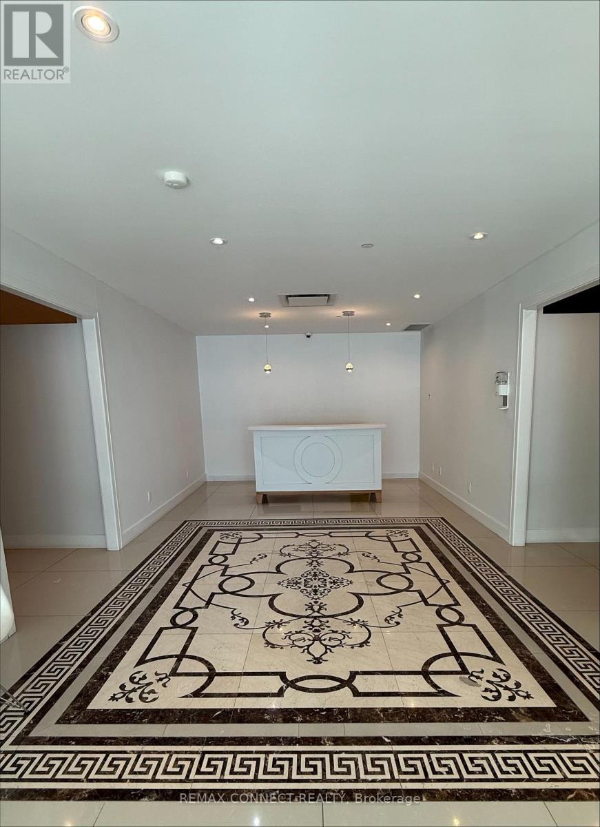 9 - 290 Caldari Road, Vaughan, Ontario  L4K 4J4 - Photo 2 - N12853482