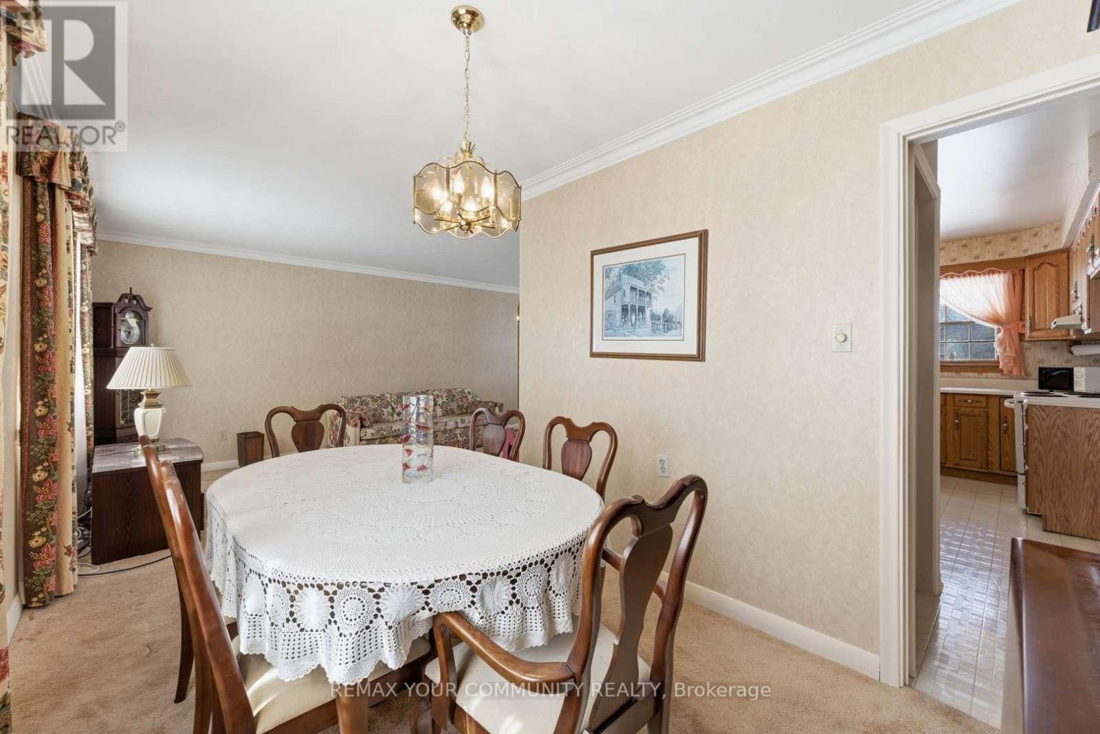 29 Patricia Drive, King (King City), Ontario  L7B 1H5 - Photo 14 - N12853544