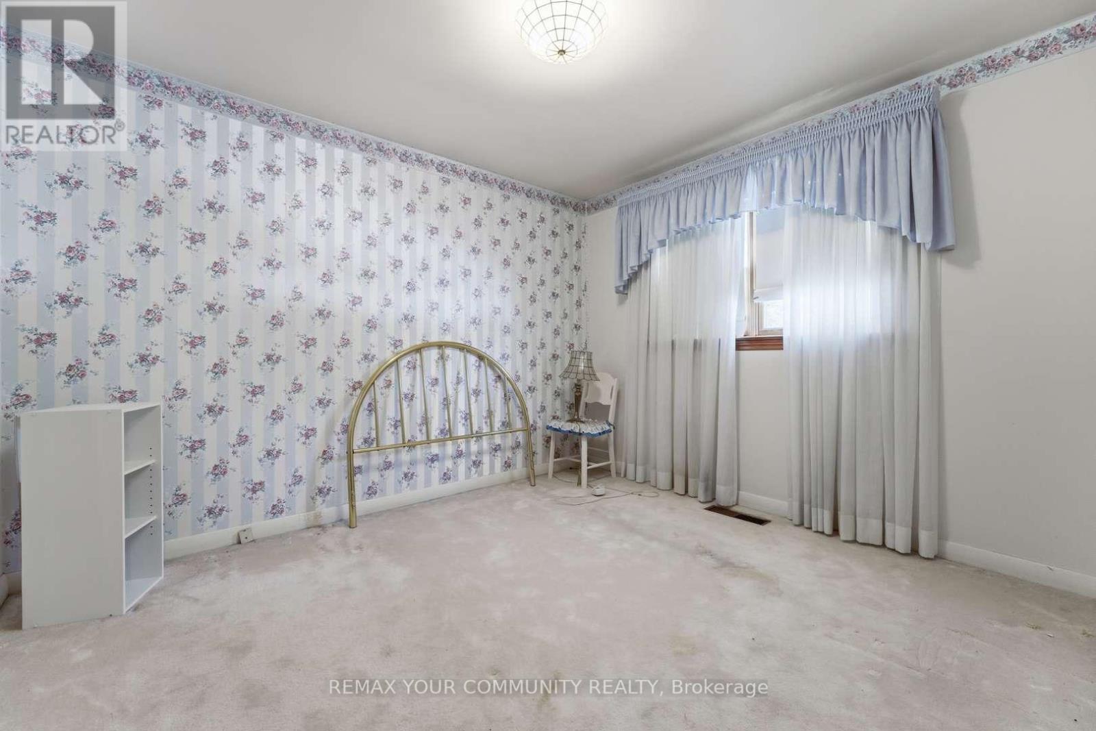 29 Patricia Drive, King (King City), Ontario  L7B 1H5 - Photo 17 - N12853544