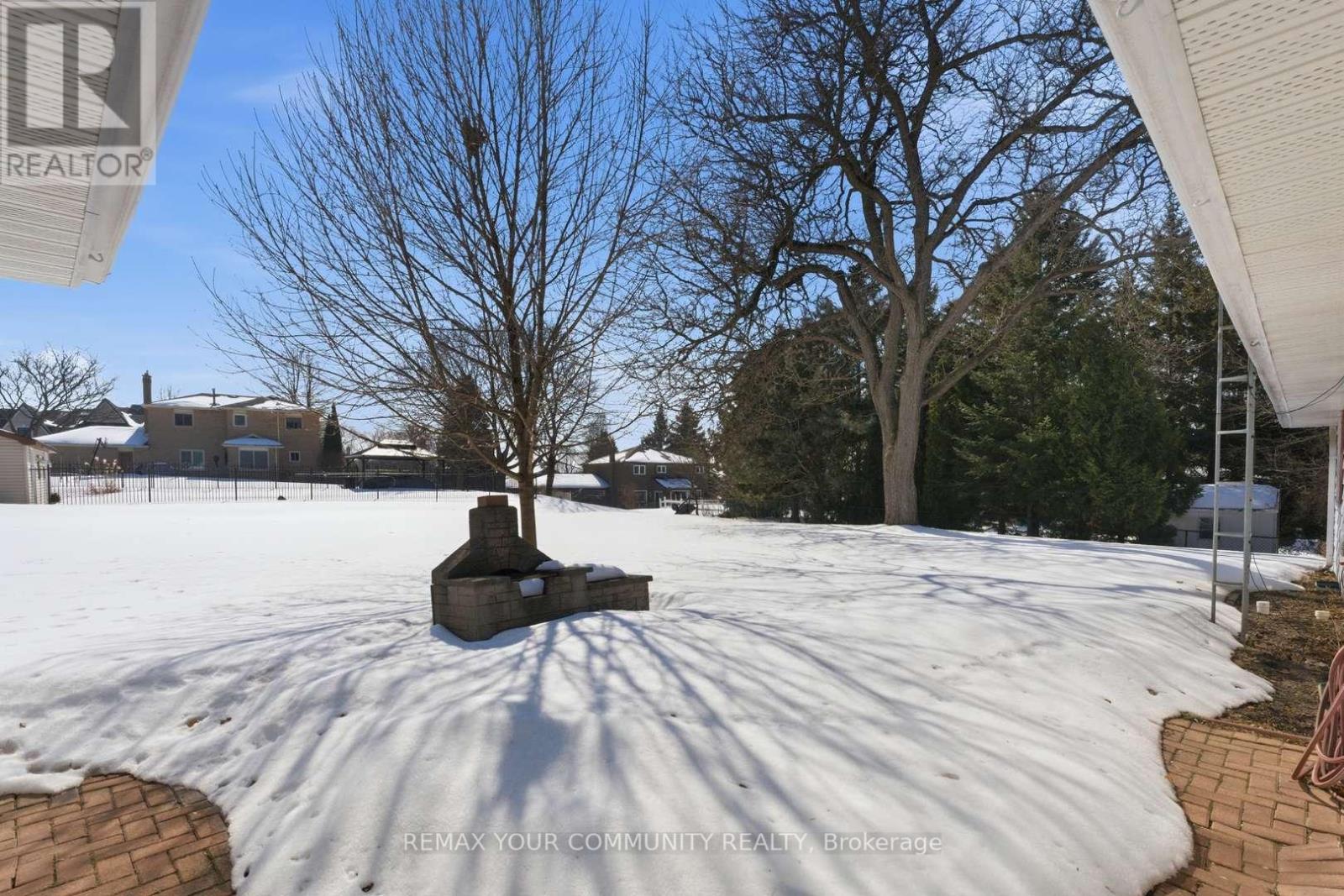 29 Patricia Drive, King (King City), Ontario  L7B 1H5 - Photo 28 - N12853544